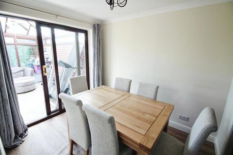 4 bedroom semi-detached house for sale, Auster Bank Avenue, Tadcaster LS24