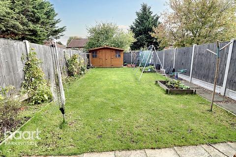 270 Manford Way, Chigwell, IG7 4AD