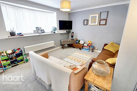 270 Manford Way, Chigwell, IG7 4AD