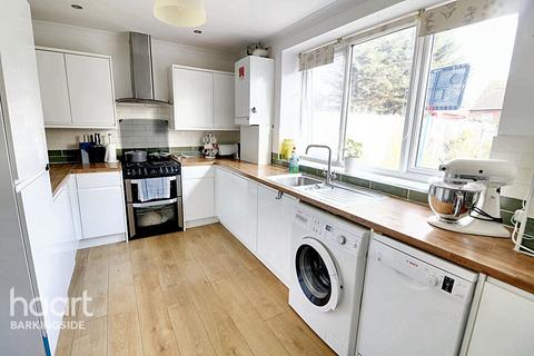 2 bedroom terraced house for sale, Manford Way, Chigwell