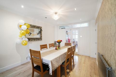 3 bedroom semi-detached house for sale, Regal Way, Kenton, HA3