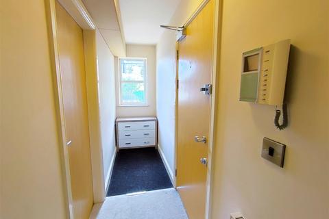 20, The Grange Beever Lane, Barnsley, S75 2PL