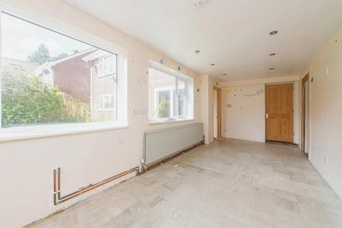 5 Lycroft Close, Goring, Reading, RG8 0AT
