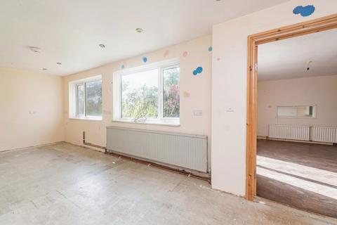 5 Lycroft Close, Goring, Reading, RG8 0AT