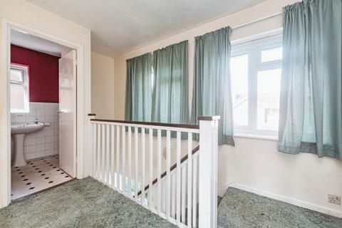 5 Lycroft Close, Goring, Reading, RG8 0AT