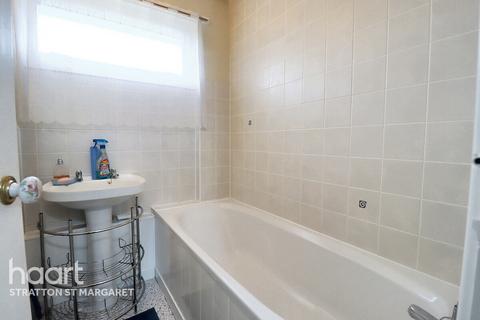 26 Foxbridge, Covingham, Swindon, SN3 5BW