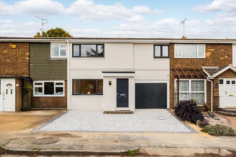 4 bedroom terraced house for sale, Whitehouse Meadows, Leigh-on-sea, SS9