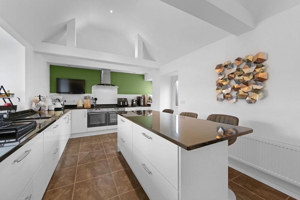 Kiveton Lane, Sheffield S26 3 bed property for sale £475,000
