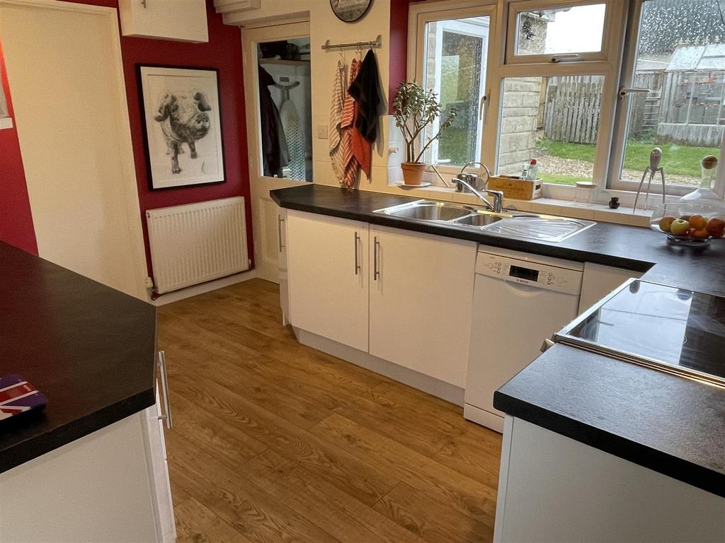 Kitchen alternative angle.JPG