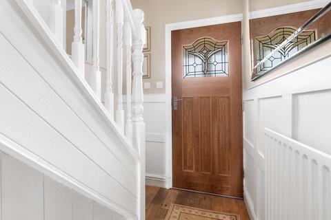 168 Alcester Road, Studley, B80 7NY