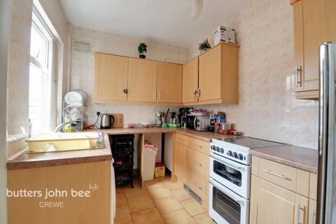 2 bedroom terraced house for sale, West Street, Crewe