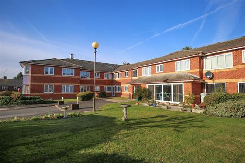 1 bedroom flat for sale, Fairfield Road, Borough Green, Sevenoaks