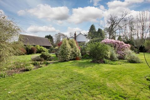 4 bedroom detached house for sale, Goathurst Common, Ide Hill, Sevenoaks, Kent, TN14