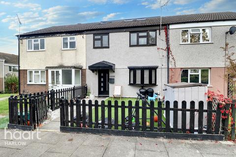 67 Fennells, Harlow, CM19 4RN