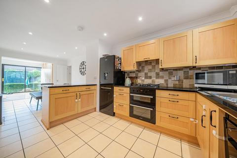 5 bedroom detached house for sale, The Highway, Stanmore HA7