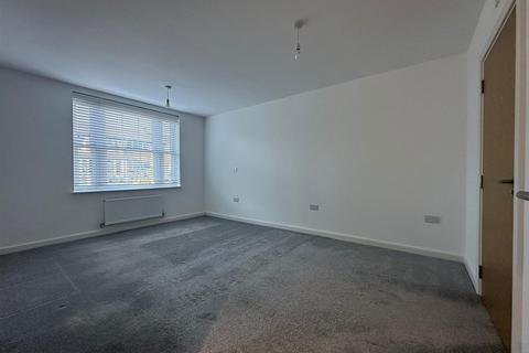 2 bedroom flat to rent, Paton Grove, Moseley