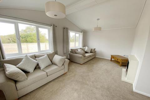 2 bedroom park home for sale, Wimborne Country Park, Candy's Lane, Wimborne, BH21