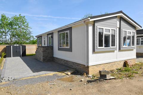 2 bedroom park home for sale, Wimborne Country Park, Candy's Lane, Wimborne, BH21