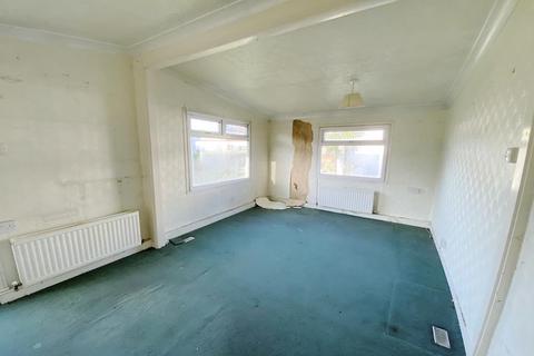 2 bedroom park home for sale, Gladelands Park, Ringwood Road, Ferndown, BH22