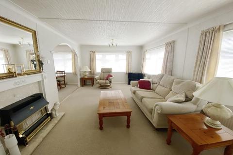 2 bedroom park home for sale, Pinehurst Park, West Moors, BH22