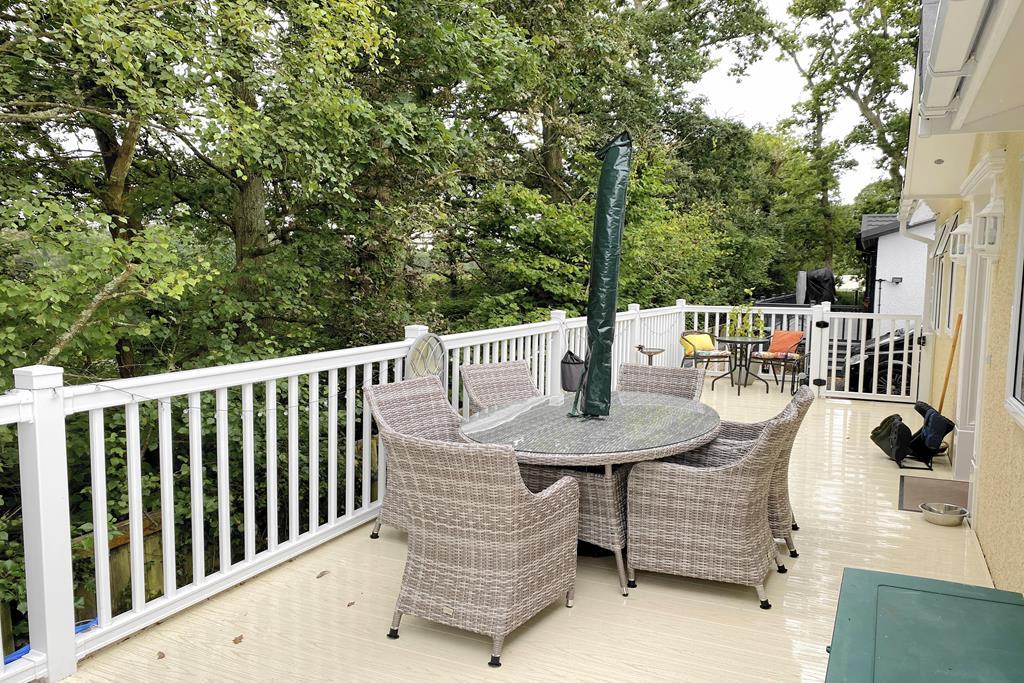 Large Deck