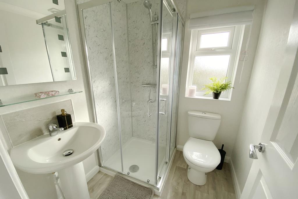 39lady ensuite (Copy)