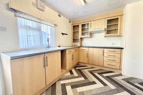2 bedroom park home for sale, Selwood Park, Weymans Avenue, Kinson, Bournemouth, BH10