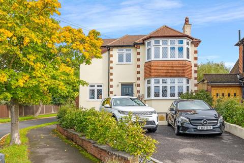 15 The Glade, Epsom, KT17 2HN