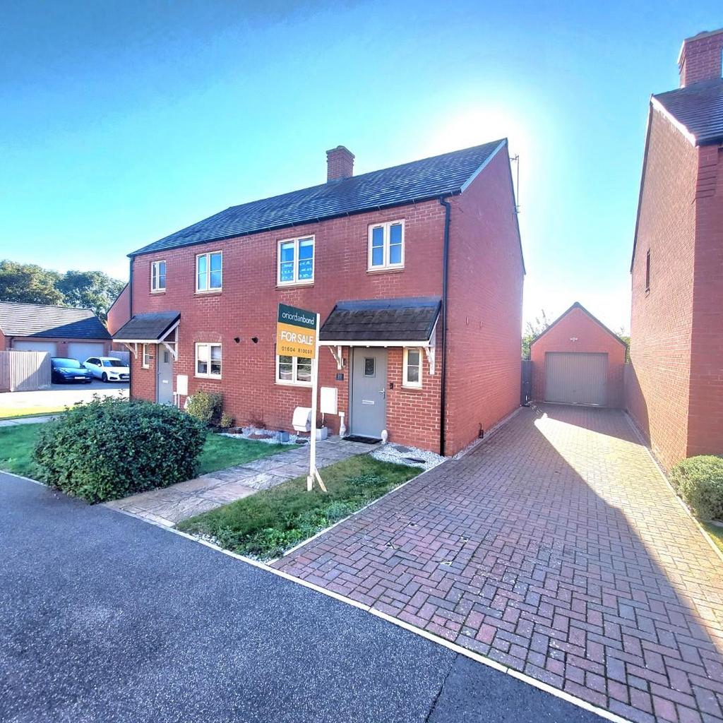Holdenby Lane, Earls Barton... 3 bed semidetached house for sale £