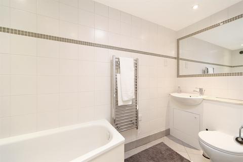 2 bedroom flat to rent, St Helens Gardens, London, W10