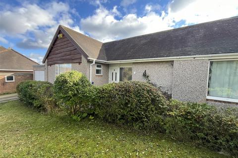 2 bedroom detached bungalow to rent, Ringstead Avenue, Crosspool, Sheffield