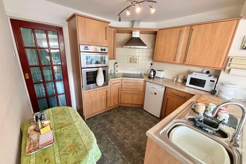18 Berwick Avenue, Thornton-cleveleys, FY5 2JT