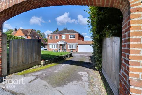 5 bedroom detached house for sale, Powers Hall End, Witham