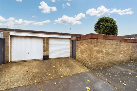 3 bedroom terraced house for sale, St. Johns Way, Thetford, IP24