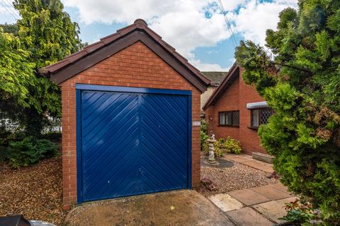 2 bedroom bungalow for sale, Redditch Road, Stoke Heath, Bromsgrove, Worcestershire, B60