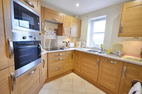 2 bedroom retirement property for sale, Wolstanton, Newcastle