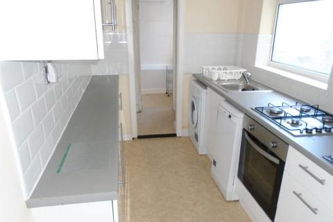 3 bedroom house to rent, 12 Dawlish Road, B29 7AE