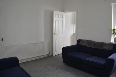 3 bedroom house to rent, 12 Dawlish Road, B29 7AE