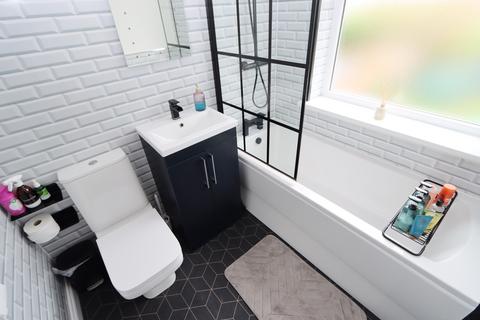 75 Hillcrest, Whitley Bay, NE25 9AF