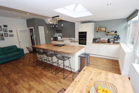 75 Hillcrest, Whitley Bay, NE25 9AF