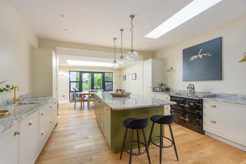 40 Brooklands Avenue, Sheffield, S10 4GD