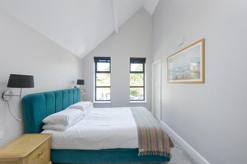 40 Brooklands Avenue, Sheffield, S10 4GD