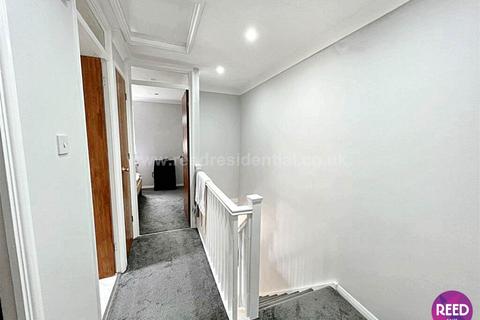 97 Curling Lane, Badgers Dene, Grays, RM17 5JJ