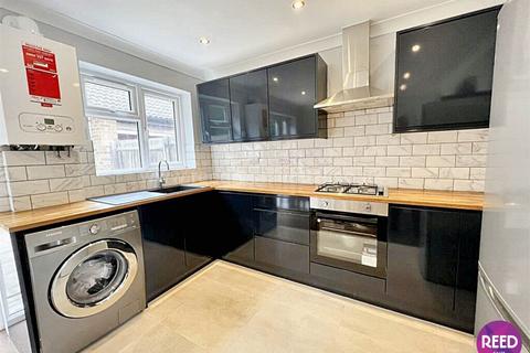 97 Curling Lane, Badgers Dene, Grays, RM17 5JJ