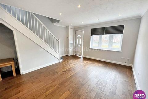 99 Curling Lane, Badgers Dene, Grays, RM17 5JJ