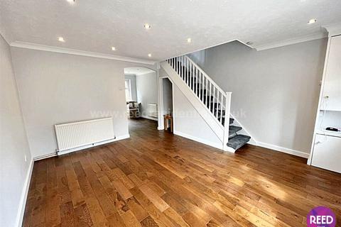 99 Curling Lane, Badgers Dene, Grays, RM17 5JJ