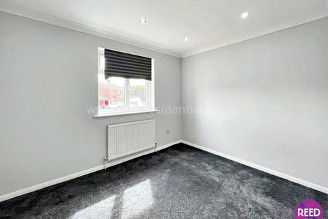99 Curling Lane, Badgers Dene, Grays, RM17 5JJ