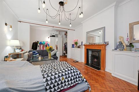 1 bedroom flat for sale, Bolingbroke Road, London W14