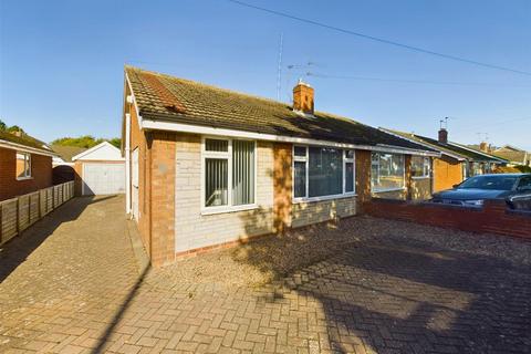 2 bedroom semi-detached bungalow for sale, Birchwood Avenue, Lincoln