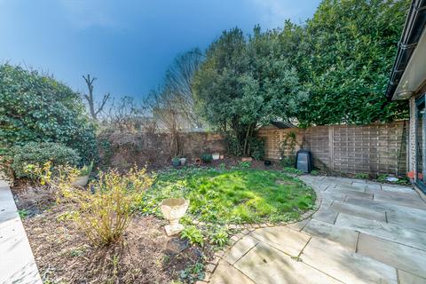 61 Paragon Place, London, SE3 0SP